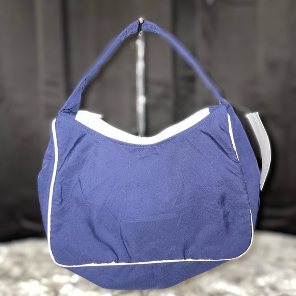 Vintage Reebok - Picture 3 of 3